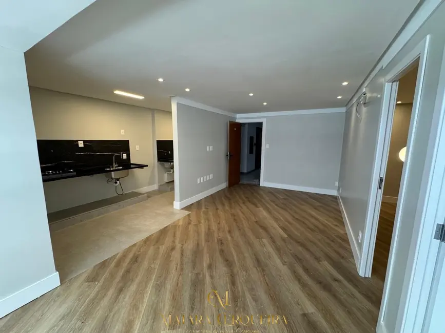 Apartamento com 2 quartos à venda e para alugar, 68m2 em Alphaville I, Salvador - BA - imagem 2 Foto 2 de Apartamento com 2 quartos à venda e para alugar, 68m2 em Alphaville I, Salvador - BA