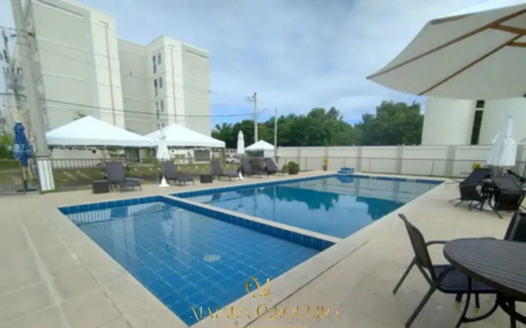 Foto 3 de Apartamento com 2 quartos à venda, 45m2 em Camacari - BA