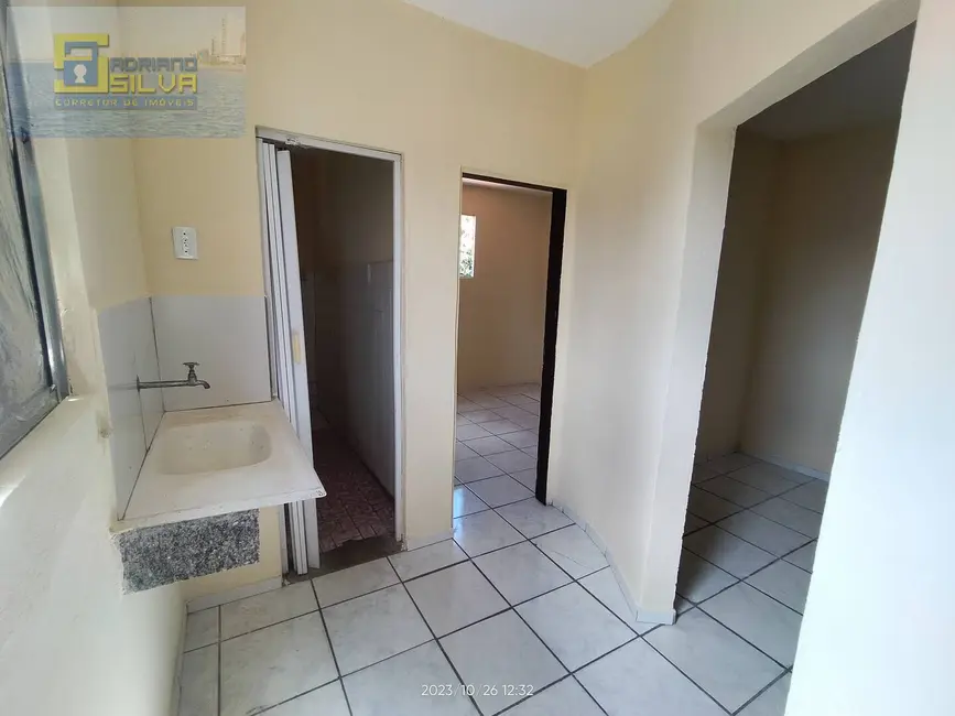 Foto 2 de Kitnet com 1 quarto para alugar, 40m2 em Centro, Fortaleza - CE
