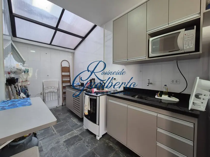 Foto 5 de Casa de Condomínio com 2 quartos à venda e para alugar, 56m2 em Martim de Sá, Caraguatatuba - SP