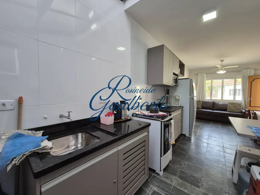 Foto 6 de Casa de Condomínio com 2 quartos à venda e para alugar, 56m2 em Martim de Sá, Caraguatatuba - SP