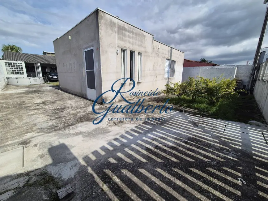 Casa com 3 quartos à venda, 84m2 em Praia das Palmeiras, Caraguatatuba - SP - imagem 1 Foto 1 de Casa com 3 quartos à venda, 84m2 em Praia das Palmeiras, Caraguatatuba - SP