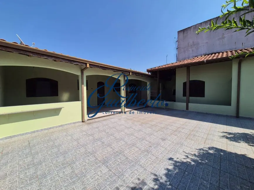 Casa com 3 quartos à venda, 158m2 em Caraguatatuba - SP - imagem 9 Foto 9 de Casa com 3 quartos à venda, 158m2 em Caraguatatuba - SP