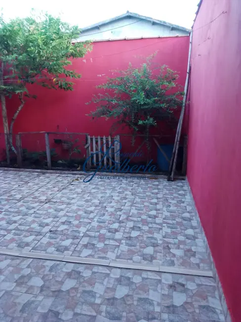Sobrado com 3 quartos à venda, 151m2 em Jardim Tarumãs, Caraguatatuba - SP - imagem 3 Foto 3 de Sobrado com 3 quartos à venda, 151m2 em Jardim Tarumãs, Caraguatatuba - SP