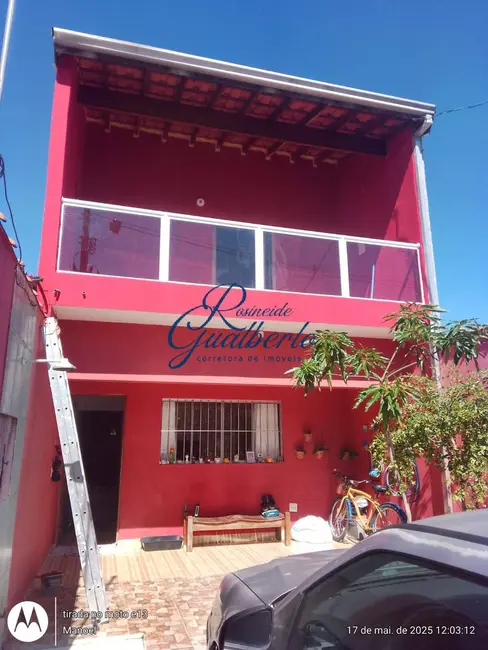 Sobrado com 3 quartos à venda, 151m2 em Jardim Tarumãs, Caraguatatuba - SP - imagem 1 Foto 1 de Sobrado com 3 quartos à venda, 151m2 em Jardim Tarumãs, Caraguatatuba - SP