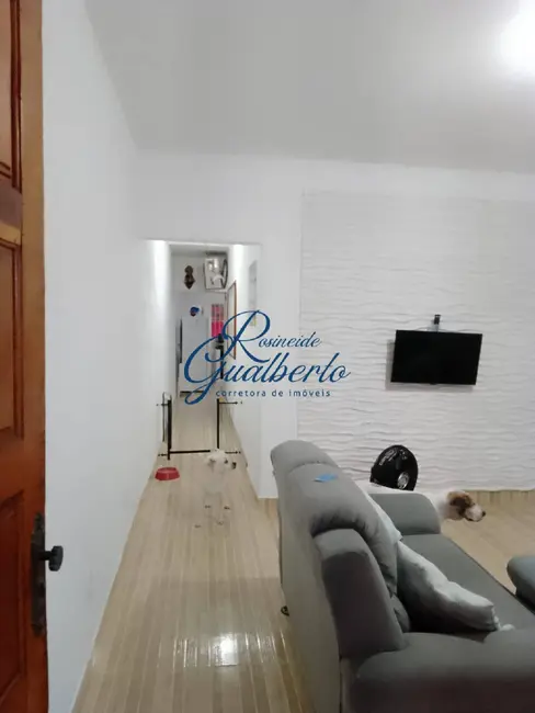 Sobrado com 3 quartos à venda, 151m2 em Jardim Tarumãs, Caraguatatuba - SP - imagem 5 Foto 5 de Sobrado com 3 quartos à venda, 151m2 em Jardim Tarumãs, Caraguatatuba - SP