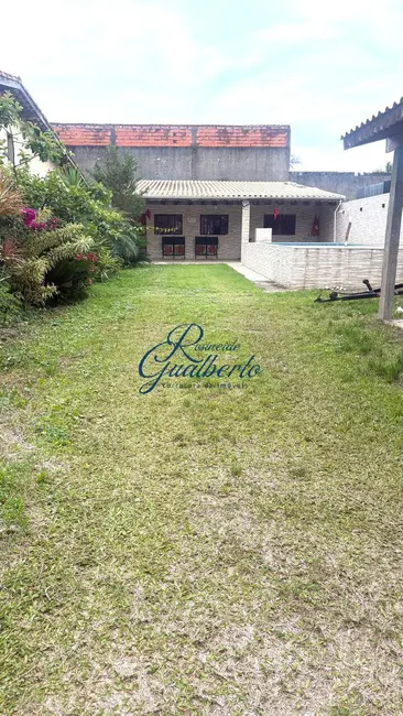 Casa com 2 quartos à venda, 395m2 em Caraguatatuba - SP - imagem 3 Foto 3 de Casa com 2 quartos à venda, 395m2 em Caraguatatuba - SP