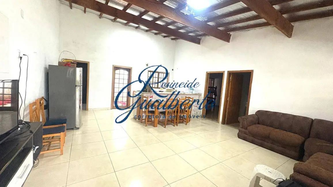 Casa com 2 quartos à venda, 395m2 em Caraguatatuba - SP - imagem 8 Foto 8 de Casa com 2 quartos à venda, 395m2 em Caraguatatuba - SP