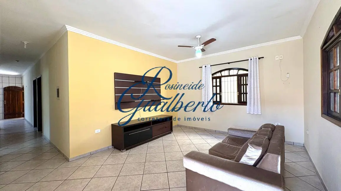 Foto 7 de Casa com 4 quartos à venda e para alugar, 200m2 em Parque Balneário Poiares, Caraguatatuba - SP