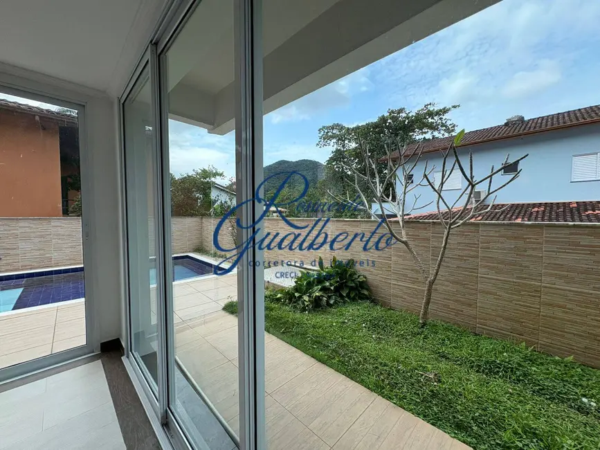 Casa com 5 quartos à venda, 352m2 em Ubatuba - SP - imagem 6 Foto 6 de Casa com 5 quartos à venda, 352m2 em Ubatuba - SP