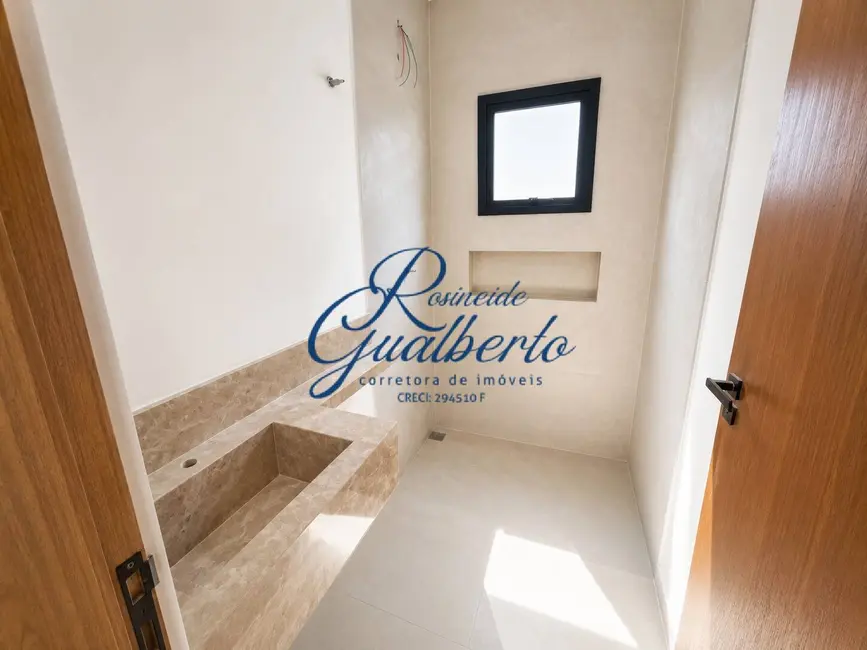 Foto 7 de Casa com 2 quartos à venda, 174m2 em Balneário dos Golfinhos, Caraguatatuba - SP