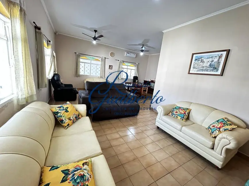 Foto 9 de Casa com 4 quartos à venda e para alugar, 360m2 em Jardim Britânia, Caraguatatuba - SP