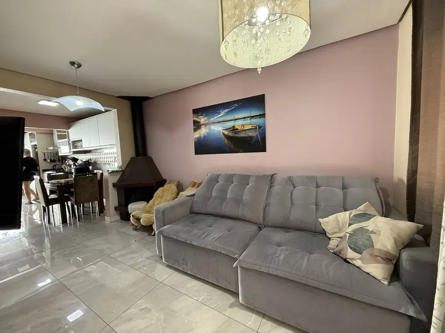 Casa com 2 quartos à venda, 120m2 em Campestre, Sao Leopoldo - RS - imagem 2 Foto 2 de Casa com 2 quartos à venda, 120m2 em Campestre, Sao Leopoldo - RS