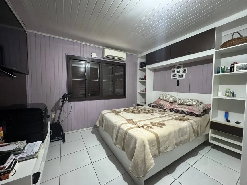 Foto 3 de Casa com 3 quartos à venda, 180m2 em Centro, Sapucaia Do Sul - RS