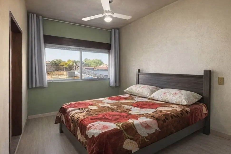 Foto 2 de Casa com 3 quartos à venda, 162m2 em Pasqualini, Sapucaia Do Sul - RS