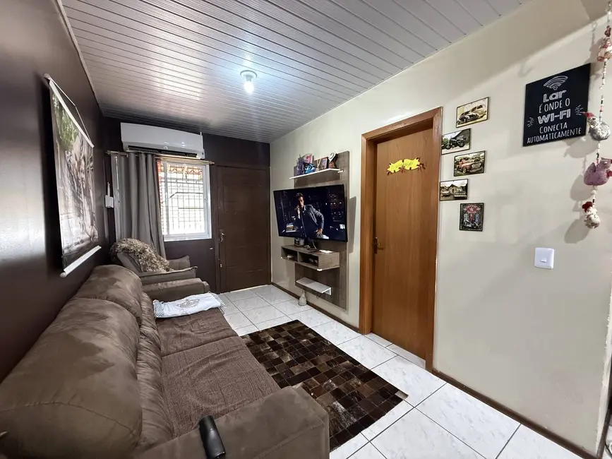 Foto 2 de Casa com 3 quartos à venda, 105m2 em Lomba da Palmeira, Sapucaia Do Sul - RS