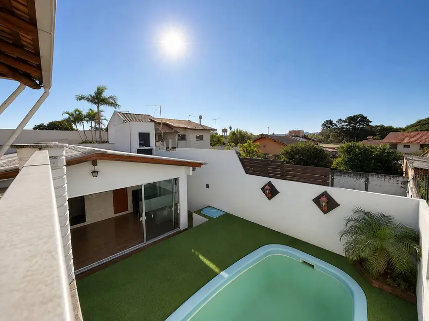 Foto 2 de Casa com 2 quartos à venda, 199m2 em Vacchi, Sapucaia Do Sul - RS