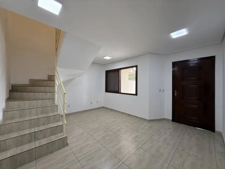 Foto 2 de Casa com 2 quartos à venda, 90m2 em Primor, Sapucaia Do Sul - RS