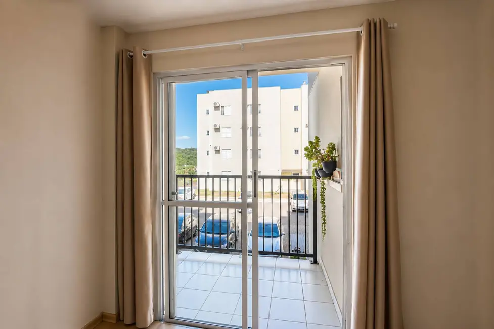 Foto 3 de Apartamento com 2 quartos à venda, 54m2 em Duque de Caxias, Sao Leopoldo - RS