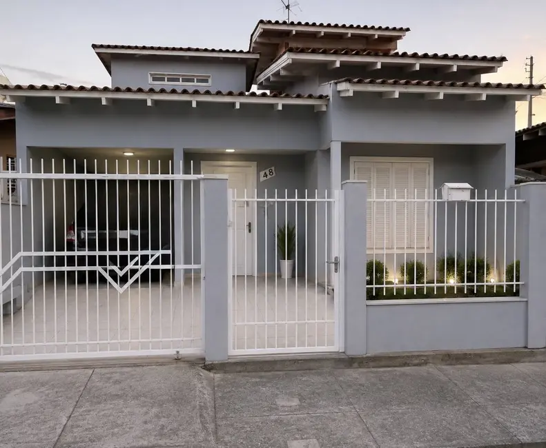 Foto 1 de Casa com 3 quartos à venda, 80m2 em Lomba da Palmeira, Sapucaia Do Sul - RS