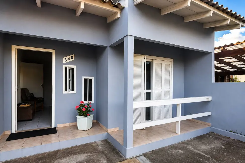 Foto 2 de Casa com 3 quartos à venda, 80m2 em Lomba da Palmeira, Sapucaia Do Sul - RS