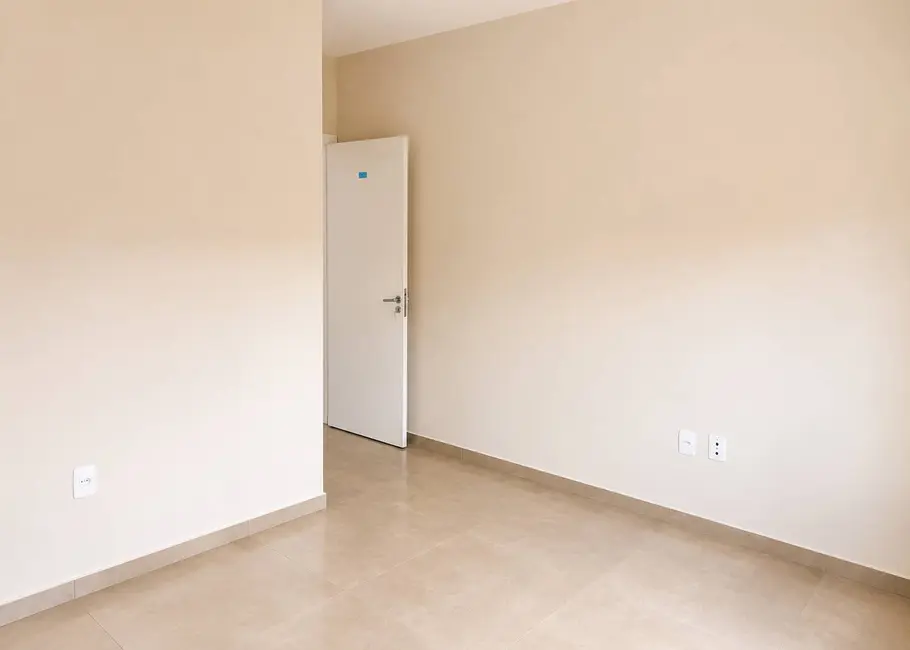 Foto 3 de Casa com 2 quartos à venda, 54m2 em Vargas, Sapucaia Do Sul - RS