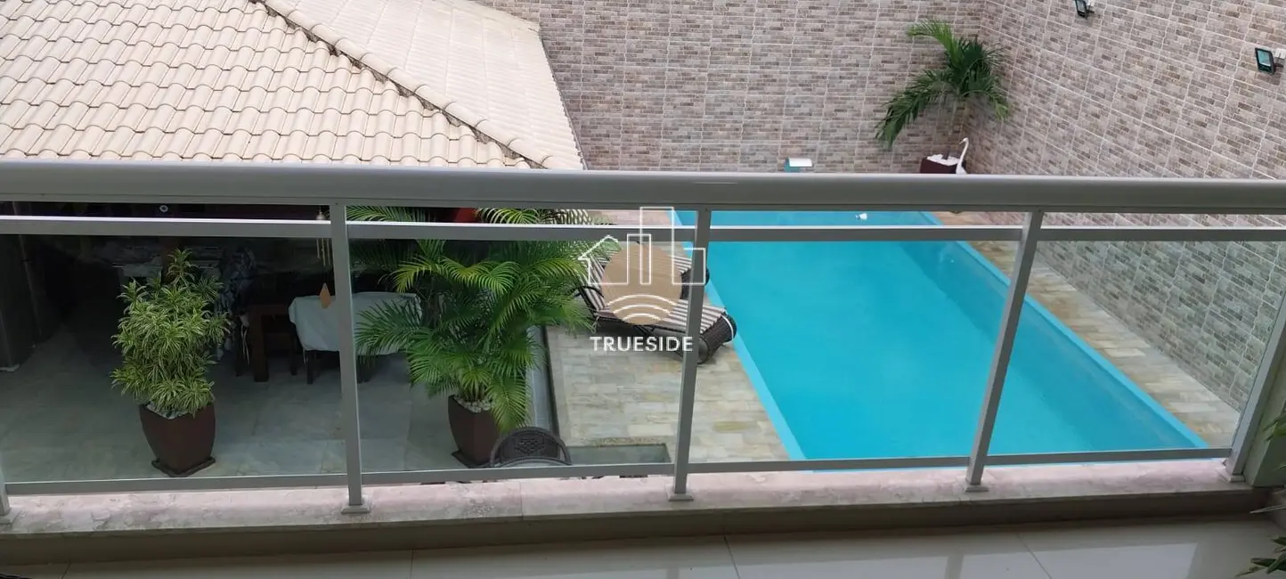 Casa com 4 quartos para alugar, 258m2 em Rio De Janeiro - RJ - imagem 1 Foto 1 de Casa com 4 quartos para alugar, 258m2 em Rio De Janeiro - RJ