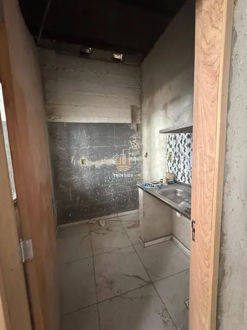 Armazém / Galpão para alugar, 350m2 em Rio De Janeiro - RJ - imagem 8 Foto 8 de Armazém / Galpão para alugar, 350m2 em Rio De Janeiro - RJ