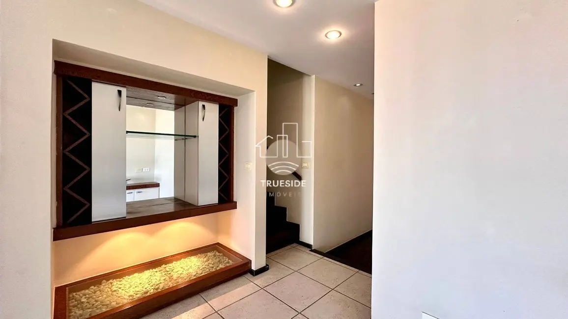 Apartamento com 3 quartos para alugar, 200m2 em Barra da Tijuca, Rio De Janeiro - RJ - imagem 7 Foto 7 de Apartamento com 3 quartos para alugar, 200m2 em Barra da Tijuca, Rio De Janeiro - RJ