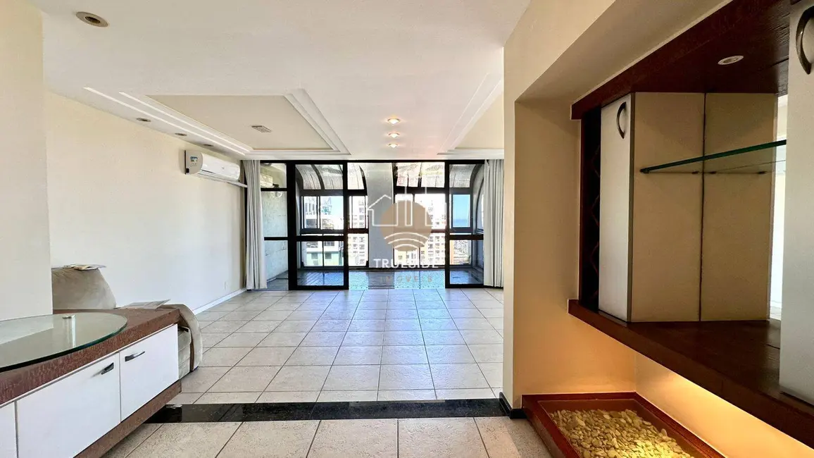 Apartamento com 3 quartos para alugar, 200m2 em Barra da Tijuca, Rio De Janeiro - RJ - imagem 6 Foto 6 de Apartamento com 3 quartos para alugar, 200m2 em Barra da Tijuca, Rio De Janeiro - RJ
