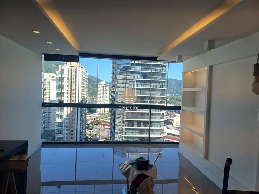 Apartamento com 2 quartos para alugar em Recreio dos Bandeirantes, Rio De Janeiro - RJ - imagem 3 Foto 3 de Apartamento com 2 quartos para alugar em Recreio dos Bandeirantes, Rio De Janeiro - RJ