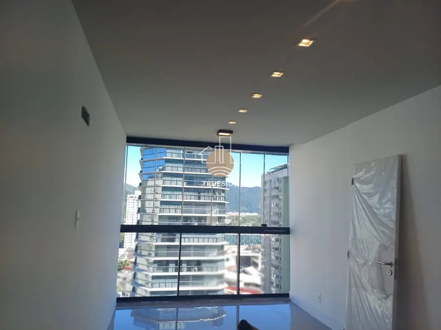 Apartamento com 2 quartos para alugar em Recreio dos Bandeirantes, Rio De Janeiro - RJ - imagem 5 Foto 5 de Apartamento com 2 quartos para alugar em Recreio dos Bandeirantes, Rio De Janeiro - RJ