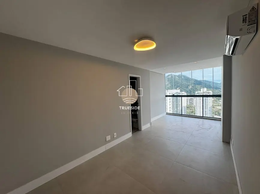 Apartamento com 2 quartos à venda, 178m2 em Recreio dos Bandeirantes, Rio De Janeiro - RJ - imagem 8 Foto 8 de Apartamento com 2 quartos à venda, 178m2 em Recreio dos Bandeirantes, Rio De Janeiro - RJ