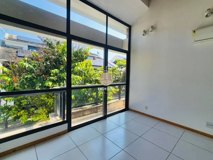 Foto 4 de Apartamento para alugar, 150m2 em Recreio dos Bandeirantes, Rio De Janeiro - RJ