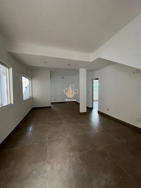 Casa com 2 quartos para alugar, 150m2 em Rio De Janeiro - RJ - imagem 7 Foto 7 de Casa com 2 quartos para alugar, 150m2 em Rio De Janeiro - RJ