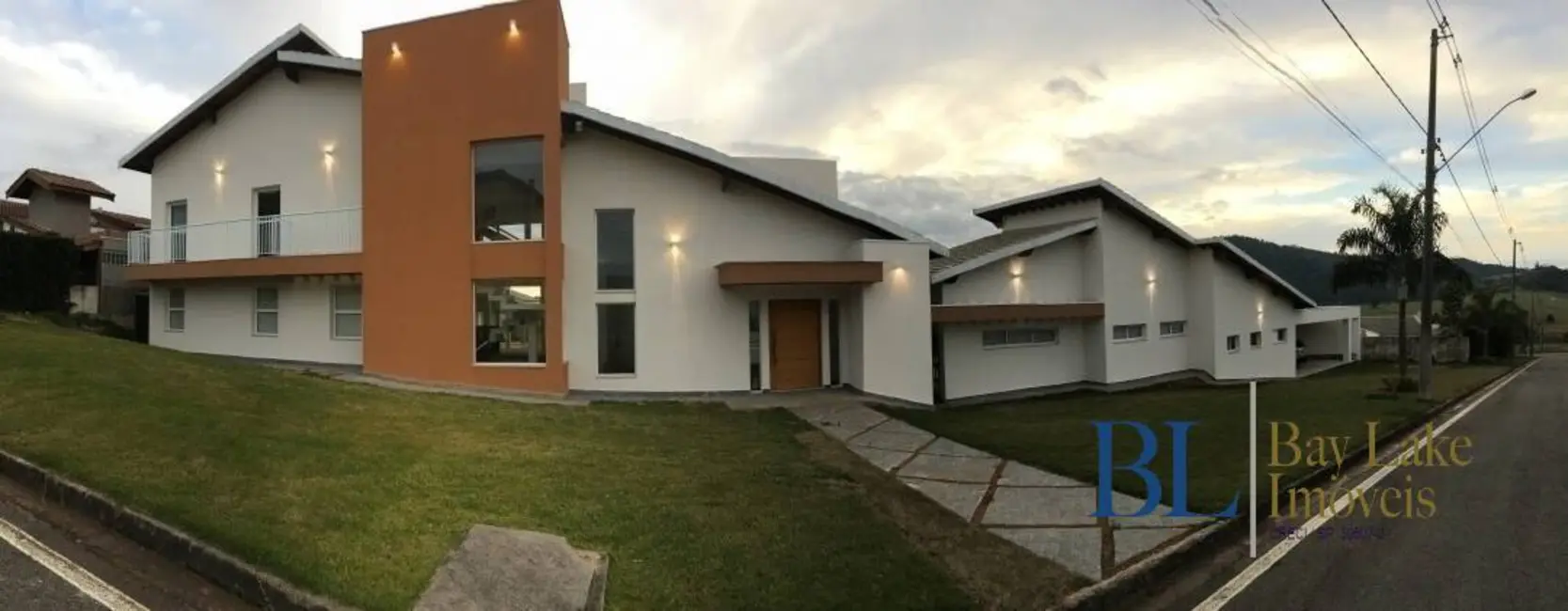 Casa de Condomínio com 8 quartos à venda, 680m2 em Tanque, Atibaia - SP - imagem 1 Foto 1 de Casa de Condomínio com 8 quartos à venda, 680m2 em Tanque, Atibaia - SP