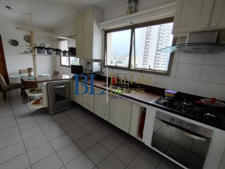 Foto 9 de Apartamento com 4 quartos à venda, 194m2 em Tatuapé, São Paulo - SP