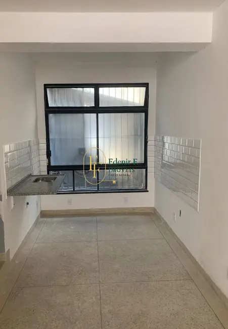 Foto 2 de Sala Comercial à venda e para alugar, 103m2 em Centro, São Paulo - SP