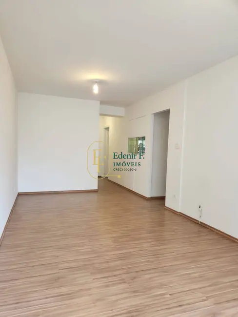 Apartamento com 2 quartos à venda, 80m2 em Moema, São Paulo - SP - imagem 3 Foto 3 de Apartamento com 2 quartos à venda, 80m2 em Moema, São Paulo - SP
