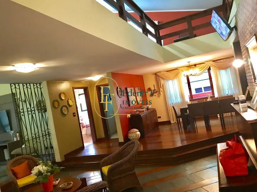 Foto 6 de Casa de Condomínio com 6 quartos à venda, 700m2 em Aruja - SP