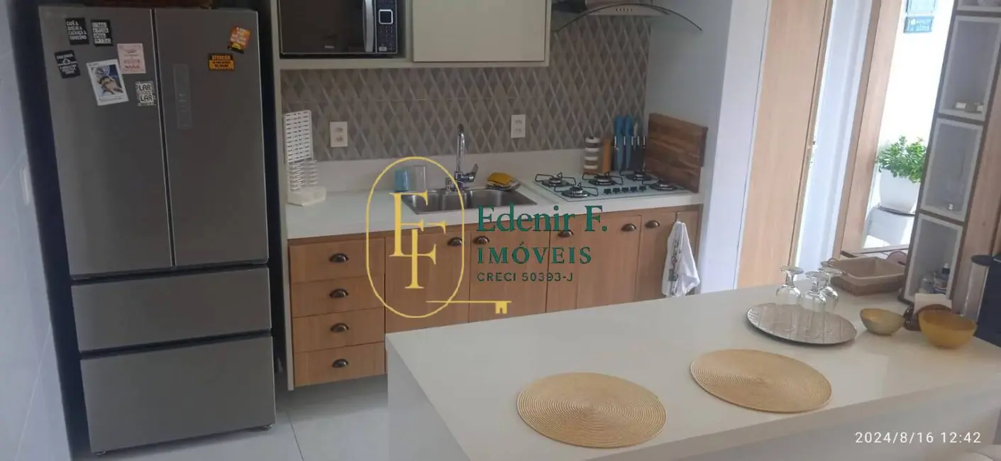 Foto 8 de Apartamento com 2 quartos à venda, 74m2 em Gonzaga, Santos - SP
