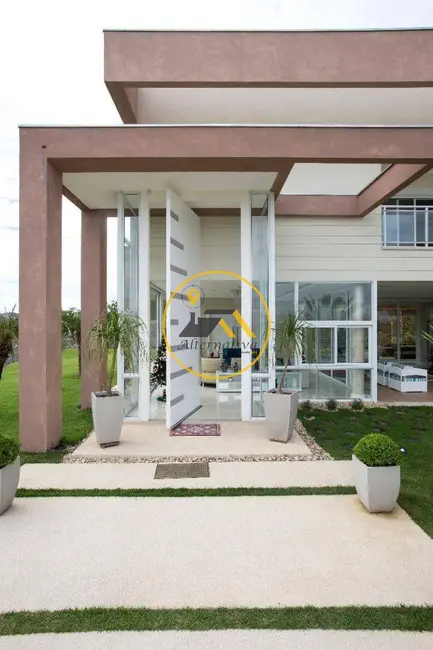 Casa com 5 quartos à venda e para alugar, 1180m2 em Sao Jose Dos Campos - SP - imagem 4 Foto 4 de Casa com 5 quartos à venda e para alugar, 1180m2 em Sao Jose Dos Campos - SP