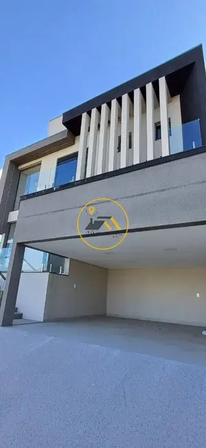 Casa com 3 quartos à venda, 236m2 em Sao Jose Dos Campos - SP - imagem 3 Foto 3 de Casa com 3 quartos à venda, 236m2 em Sao Jose Dos Campos - SP