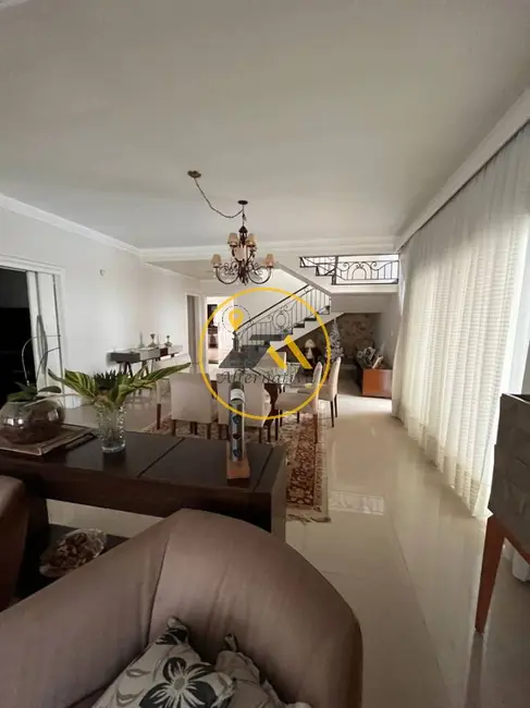 Foto 3 de Sobrado com 7 quartos à venda, 763m2 em Jardim Paraíba, Jacarei - SP