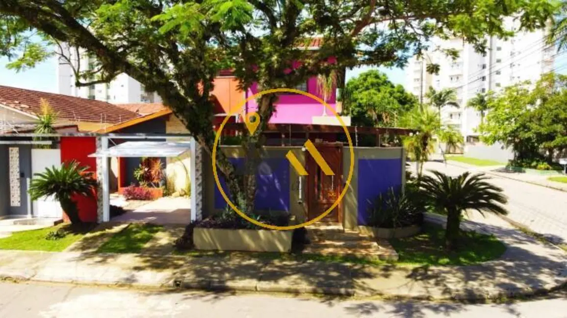 Foto 1 de Sobrado com 3 quartos à venda, 129m2 em Indaiá, Caraguatatuba - SP