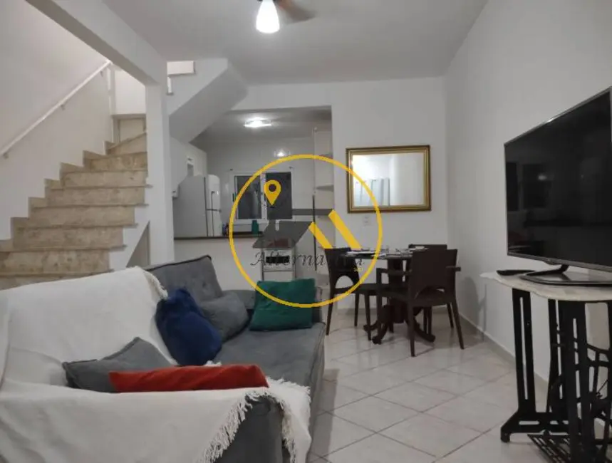 Foto 2 de Casa com 2 quartos para alugar, 90m2 em Praia das Palmeiras, Caraguatatuba - SP