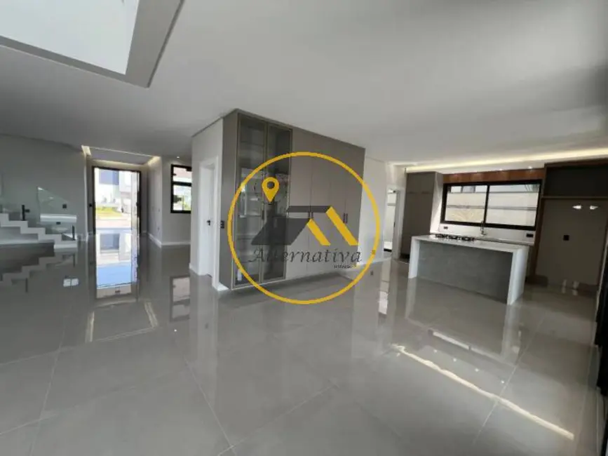 Sobrado com 5 quartos à venda, 435m2 em Sao Jose Dos Campos - SP - imagem 9 Foto 9 de Sobrado com 5 quartos à venda, 435m2 em Sao Jose Dos Campos - SP