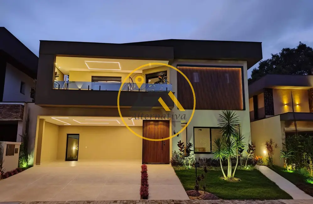 Casa com 4 quartos à venda, 450m2 em Sao Jose Dos Campos - SP - imagem 1 Foto 1 de Casa com 4 quartos à venda, 450m2 em Sao Jose Dos Campos - SP