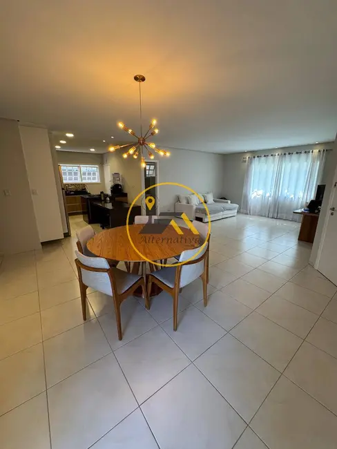 Foto 4 de Casa com 4 quartos à venda, 450m2 em Sao Jose Dos Campos - SP