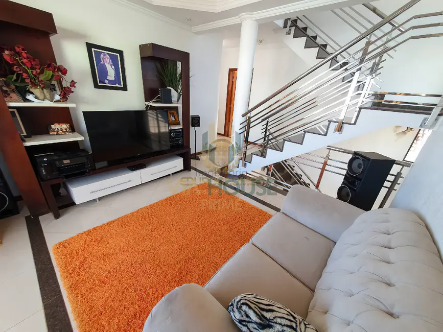Foto 1 de Casa com 6 quartos à venda e para alugar, 550m2 em Vila Planalto, Brasilia - DF